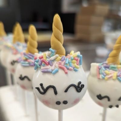 Unicorn Cake Pops 2023