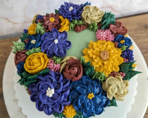Fall Floral Buttercream Cake Decorating Class 2023