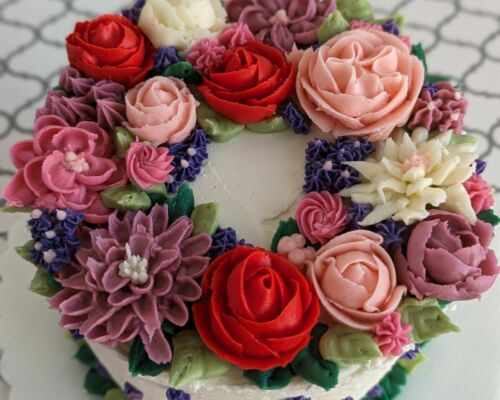 Love Buttercream Floral Cake Decorating Class 2024