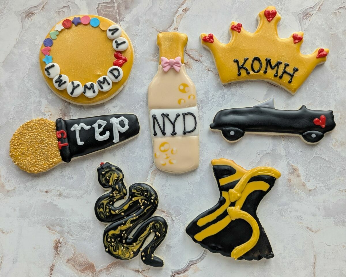 Taylor Swift Reputation Sugar Cookie Decorating Class 2025