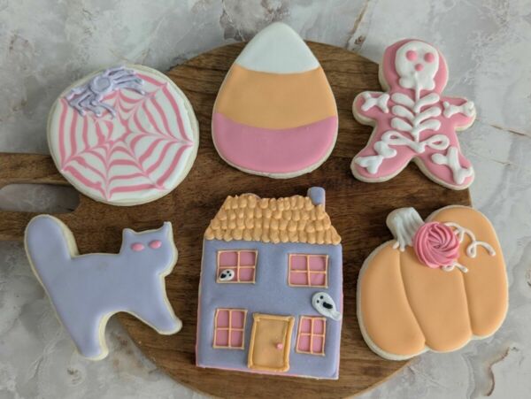 Cutesey Halloween Sugar Cookie Decorating Class 2025