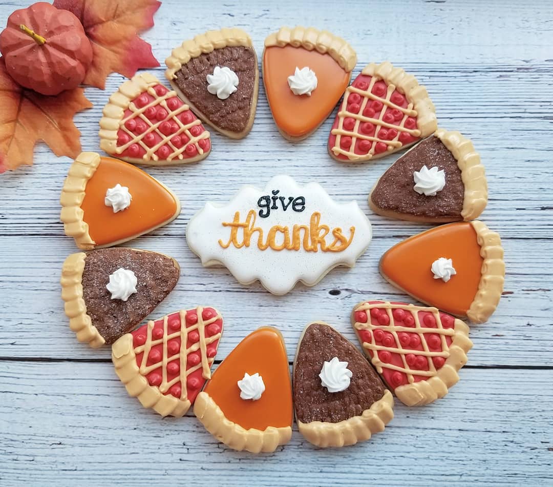 Mini Pie Sugar Cookies - buffalocakepops.com