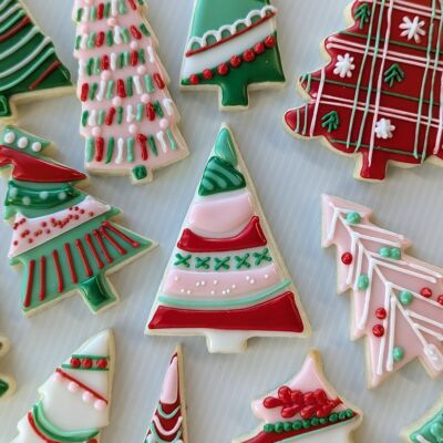 Retro Christmas Tree Sugar Cookie 2025